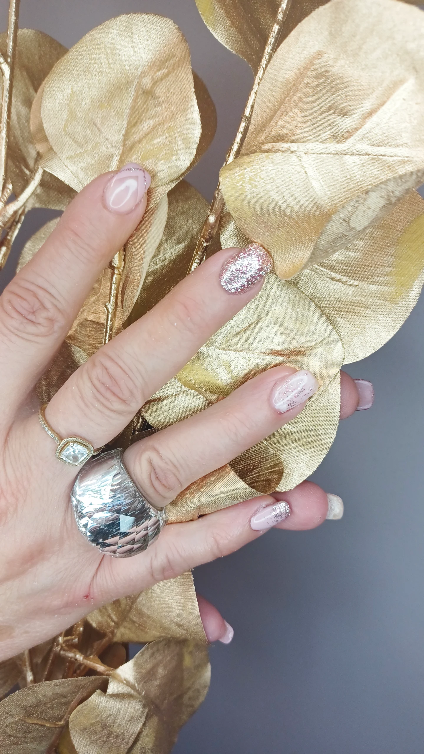 Mains avec vernis 6